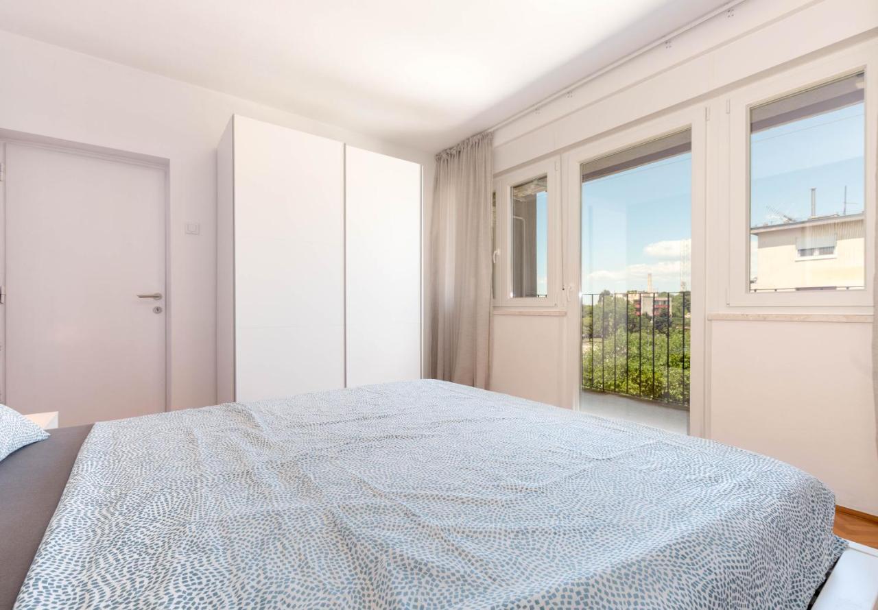 Nona Mileva Apartment Pula Exteriör bild
