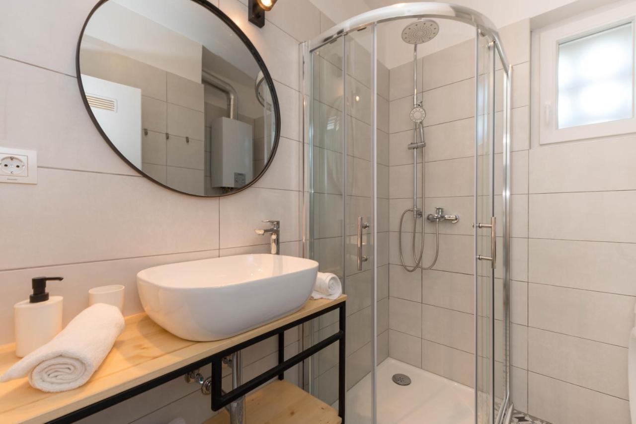 Nona Mileva Apartment Pula Exteriör bild