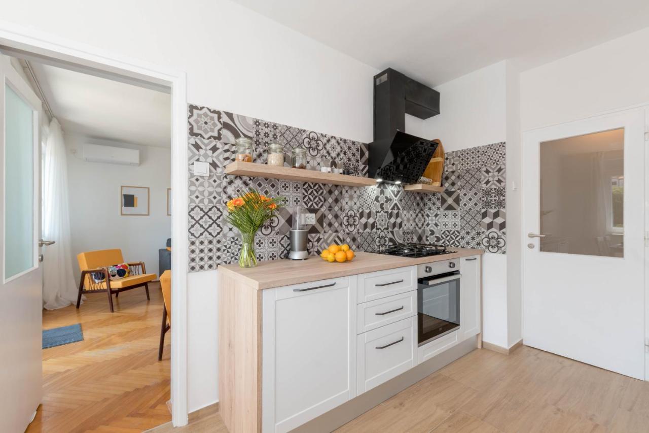 Nona Mileva Apartment Pula Exteriör bild